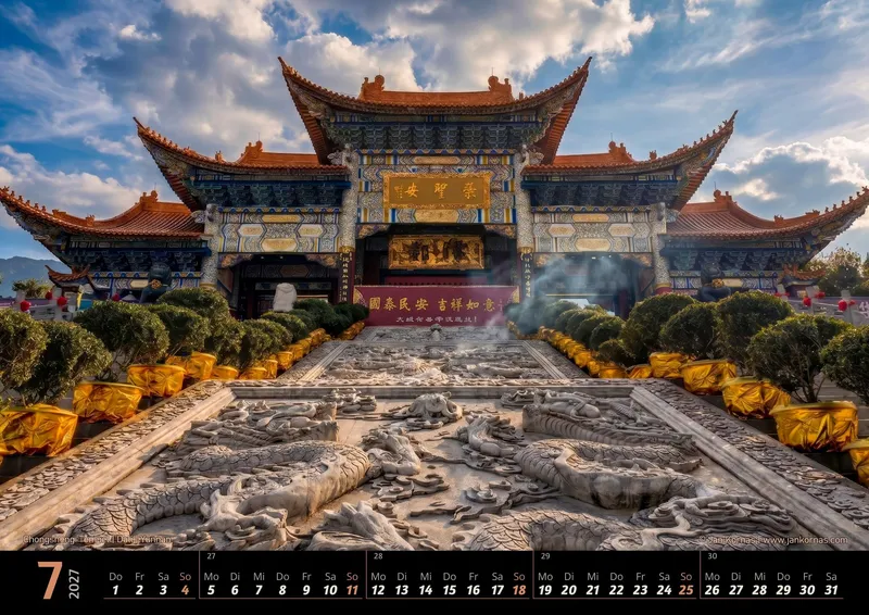 Kalenderblatt Juli 2027: Chongsheng-Tempel, Dali, Yunnan