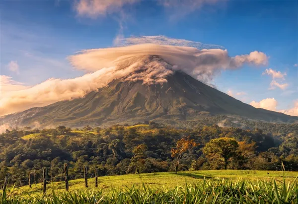 Vulkan Arenal im Morgenlicht